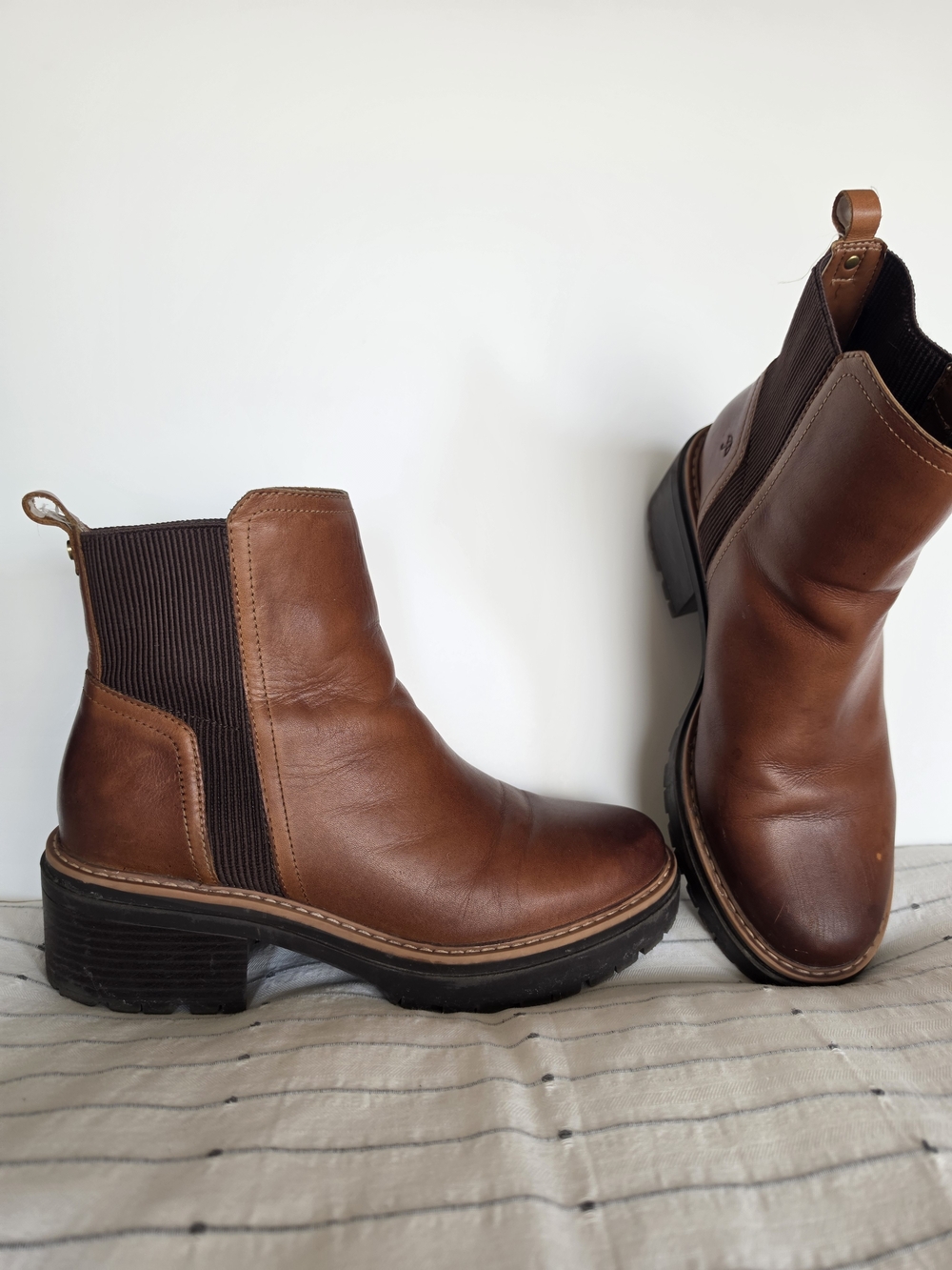 Naturalizer Brown Leather Chelsea Ankle Boots